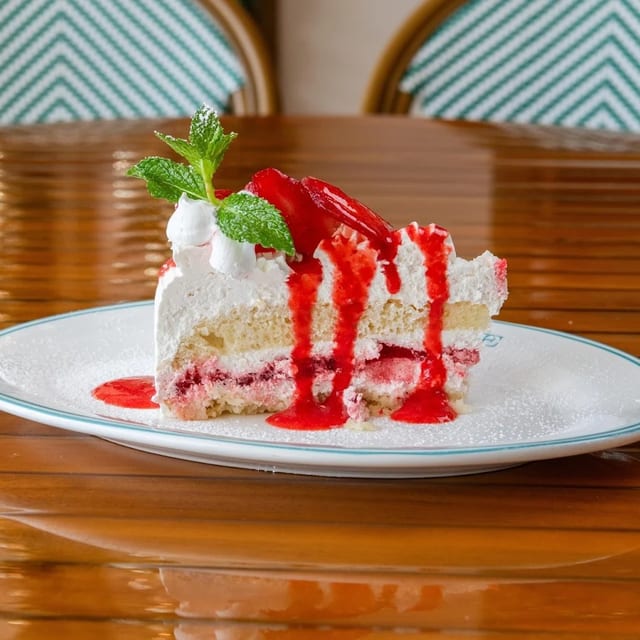 STRAWBERRY CREAM CAKE.