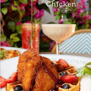 CHICKEN AND WAFFLES