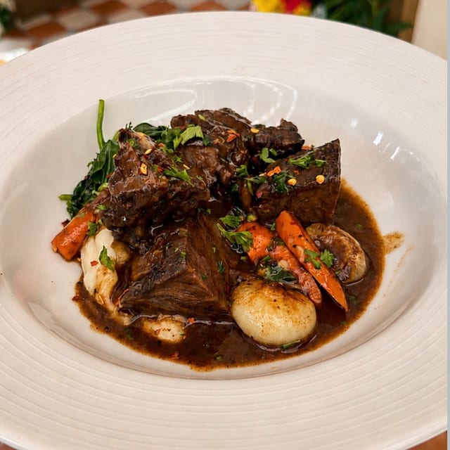 BEEF BOUGUIGNON.